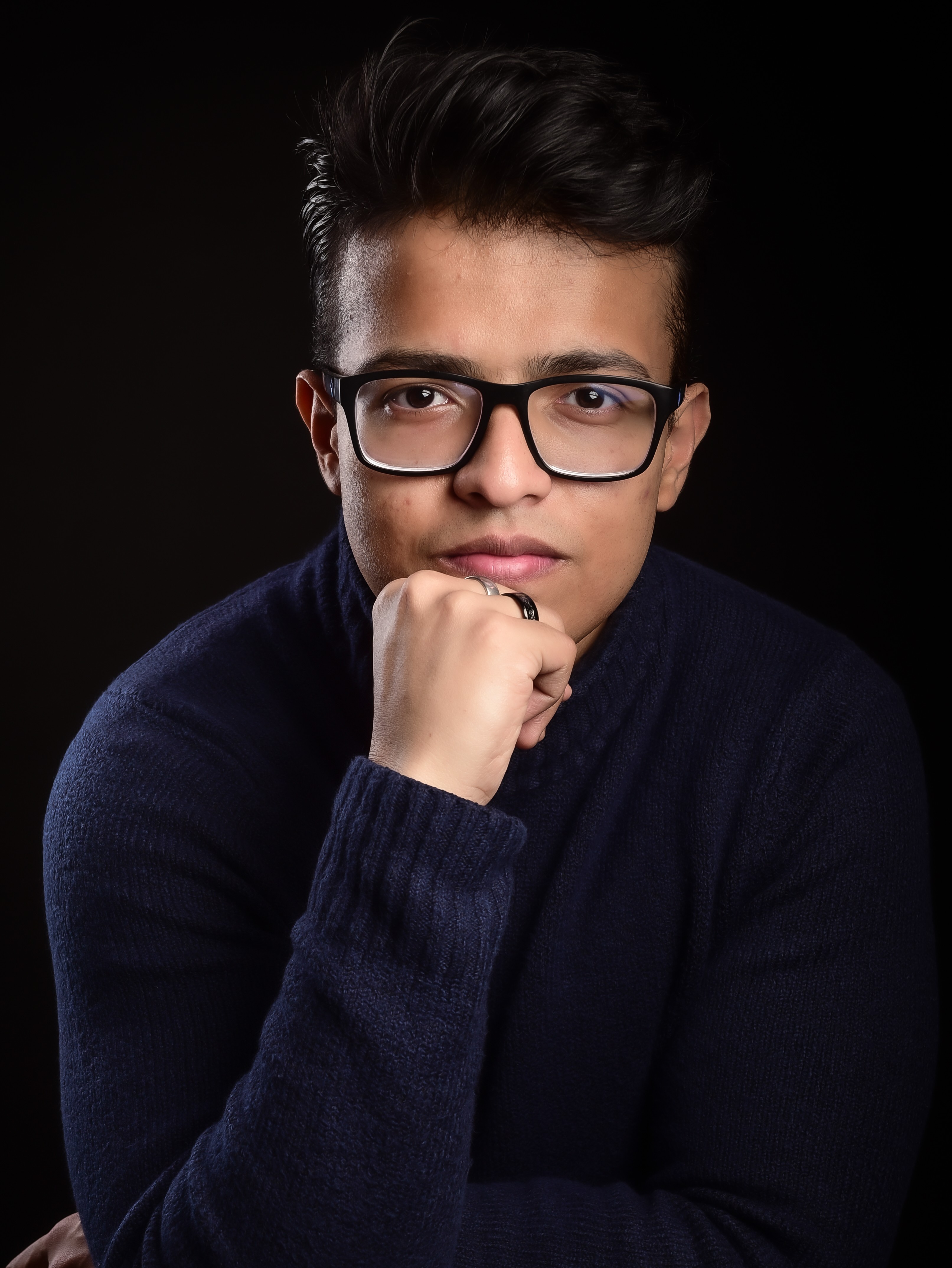 headshot_cropped_color.jpg